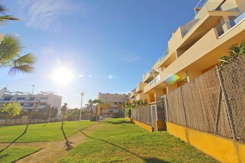 Fantastic Location - Luxury 3 Bed 3 Bath Duplex In Playa Flamenca Apartment Exterior photo